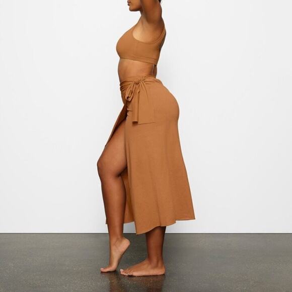 Skims Cover Ups Sarong Skirt in Almond Size 4X Beach Pool Resort Vacation NWT - Picture 3 of 6